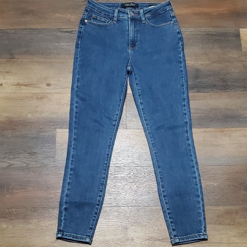 Judy Blue Skinny Blue Jeans Modern Streamlined Fit